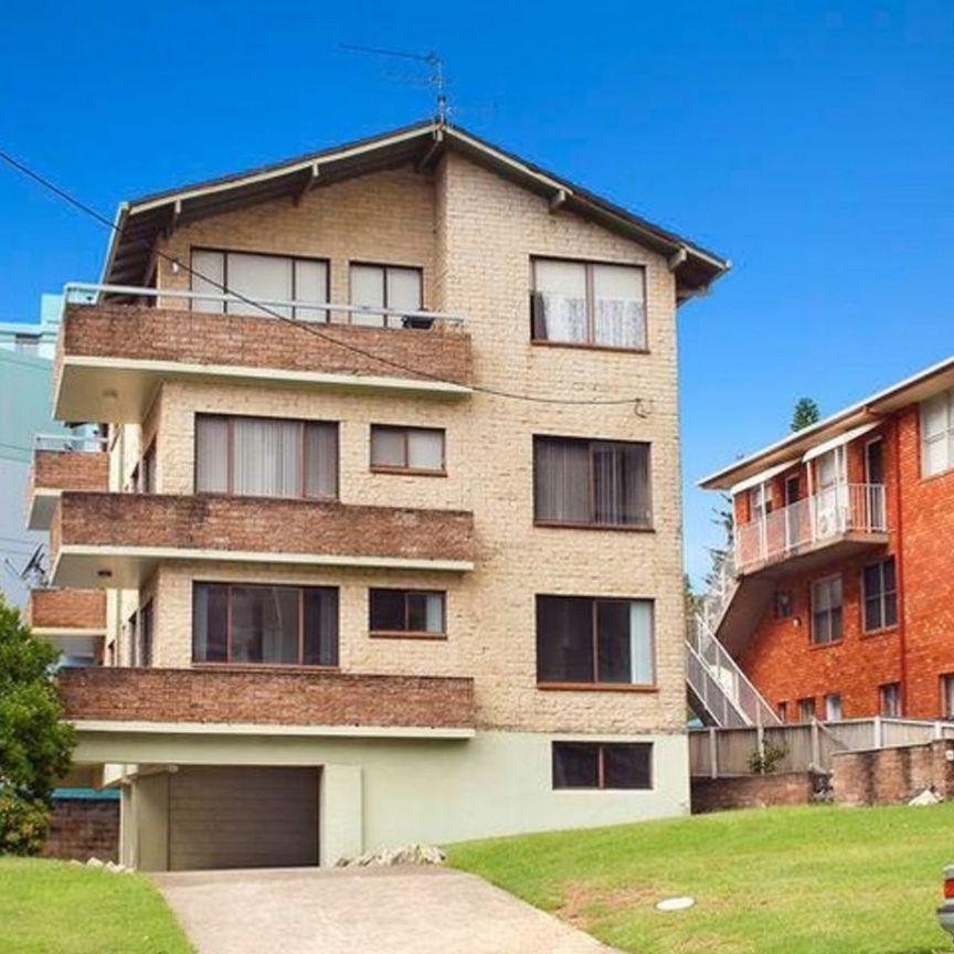 Modern Apartment in the Heart of Port Macquarie CBD - Photo 2