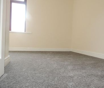 2 bedroom cottage to rent - Photo 2