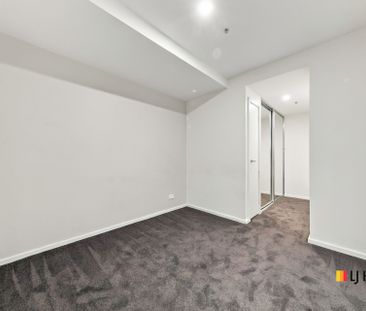 2 Bedroom Apartment in Wayfarer With District Outlook - Photo 4