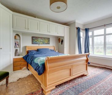 2 bedroom detached bungalow to rent - Photo 3