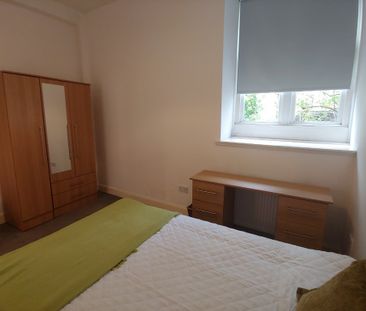 3 bedroom apartment to rent - Photo 5