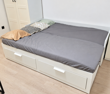 Pronájem bytu 1+kk • 23 m² bez realitkyLimuzská, Praha - Strašnice - Photo 1