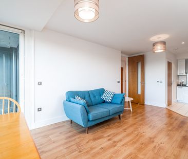 Weavers Hall, Levmoss Park, Leopardstown, Dublin 18, D18 F896 - Photo 3