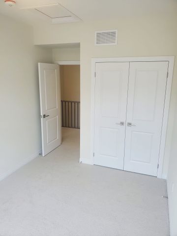 For Lease - 45 Fieldridge Crescent Unit# 21, Brampton, Ontario - Photo 2