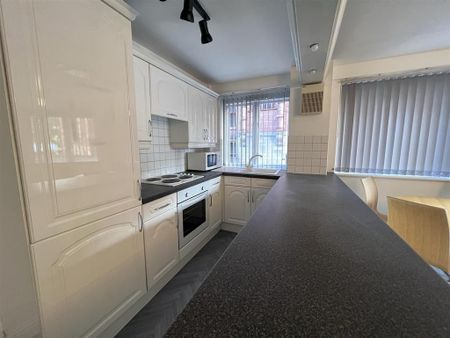 2 bedroom apartment to rent - Photo 3