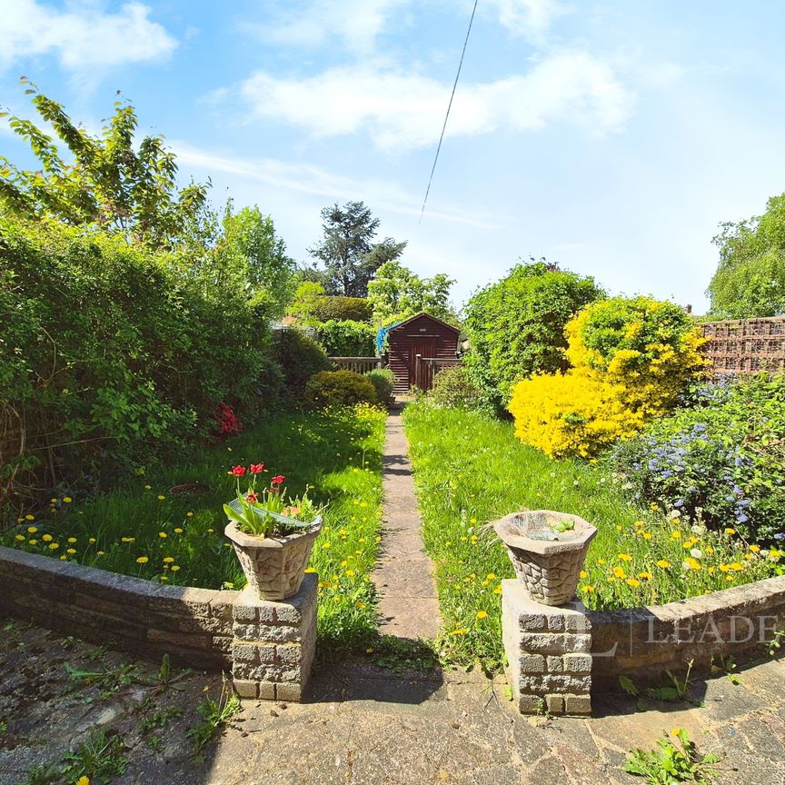 3 bedroom semi-detached to rent Whitethorn Gardens, Chelmsford - Photo 1