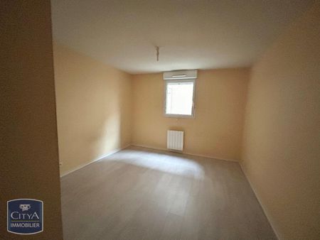 Location Appartement 2 pièces 47m² CHALON SUR SAONE 71100 - Photo 4