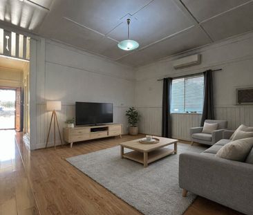 Spacious Three Bedroom + Study! - Photo 6