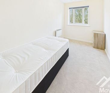 Hollin Bank Court, Bolton Road, Blackburn - Photo 6