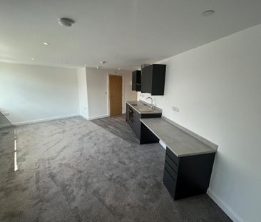 Studio to rent - Photo 2