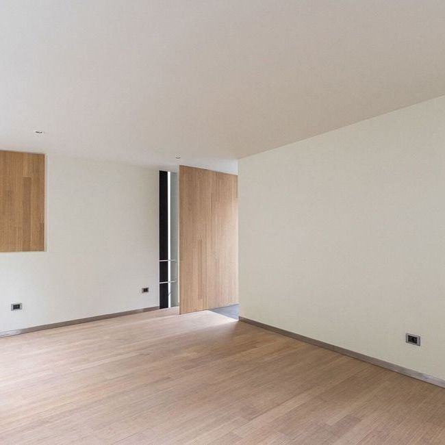 Woning te huur in Antwerpen voor € 2.750 met 3 slaapkamers - Photo 1