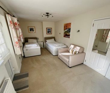 4 bedroom detached house to rent - Photo 5