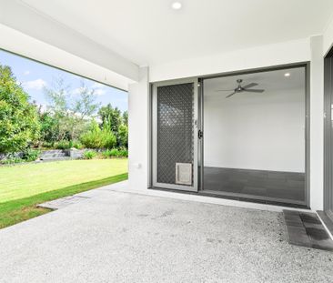 Beautiful Home with Large Yard - Photo 6