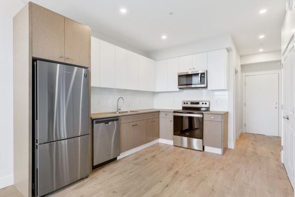 CINEMA APTS - 310B - C310B - Photo 1