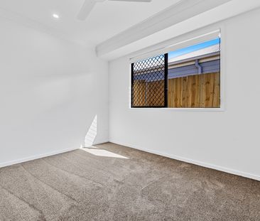 NEW THREE BEDROOM DUPLEX IN QUIET STREET - Photo 4