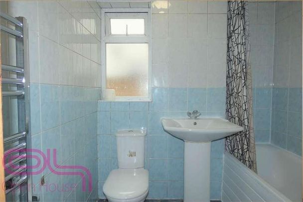 Lampton Road, Hounslow, TW3 - Photo 1