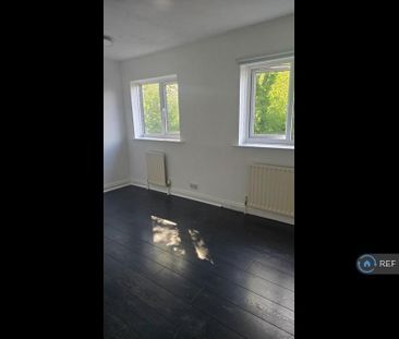 2 bedroom semi-detached house to rent - Photo 2