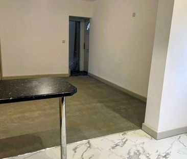 Neale Street - Photo 4