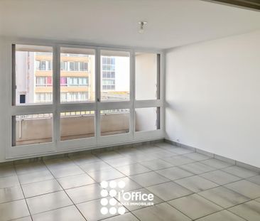 Location Appartement 4 pièces 71m² LES SABLES D OLONNE 85100 - Photo 1