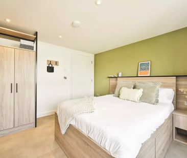 Premium En-Suite - Photo 6