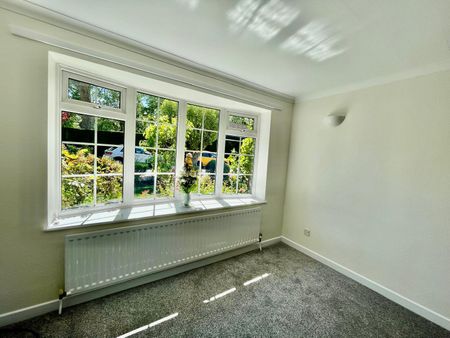 3 bedroom semi-detached house to rent - Photo 5