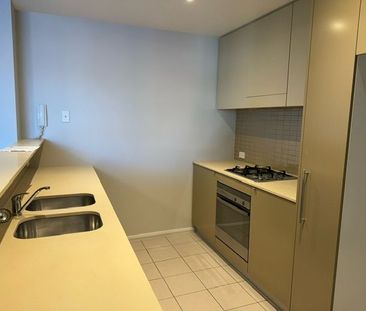 RENOVATED 2 BEDROOM IN PACIFIC SQUARE - Photo 1