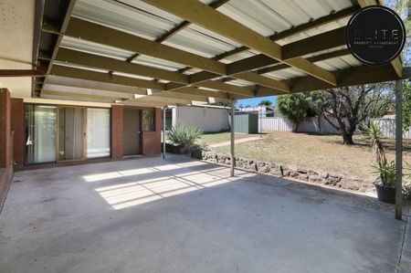 6 Stewart Court, Thurgoona - Photo 5