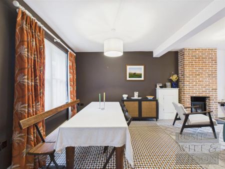 2 bedroom semi-detached house to rent - Photo 4