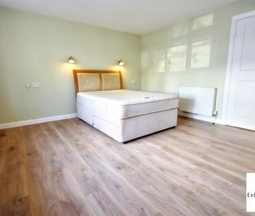 1 Bedroom Flat/Apartment To Let - Photo 2
