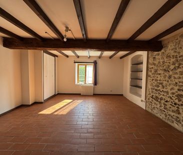 Location Appartement 1 pièce 31m² TOURVES 83170 - Photo 1