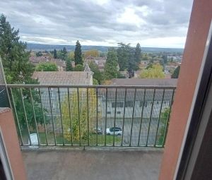 Location Appartement à ST SIMEON DE BRESSIEUX - Photo 5