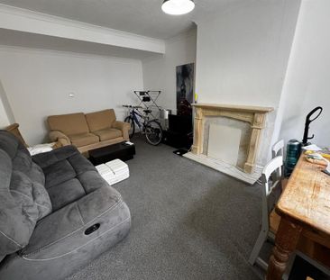 3 bedroom apartment to rent - Photo 1