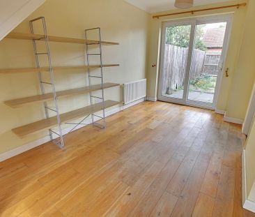 2 bedroom terraced house to rent - Photo 2