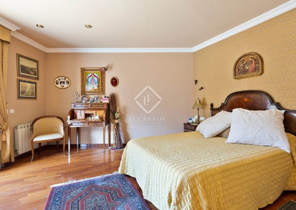 5 Bedroom house / villa with 172m² garden for rent in Sant Cugat, Barcelona
