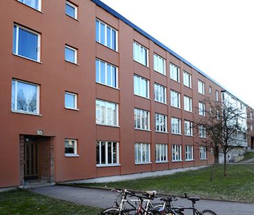 Härbrevägen 15, Skogås - Photo 1