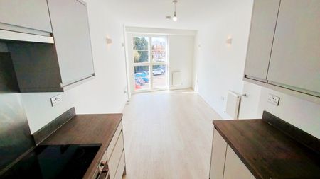 Station Parade, Letchworth Garden City - Photo 4