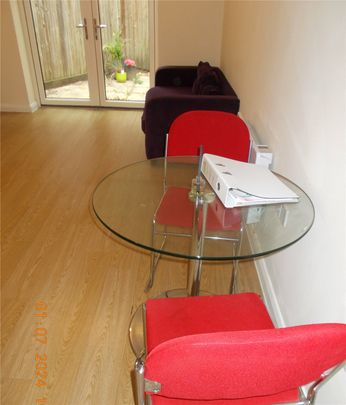 Student Properties to Let - Photo 1