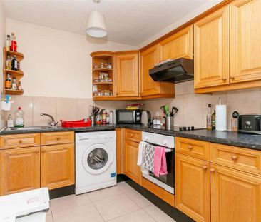 4 bedroom maisonette to rent - Photo 5