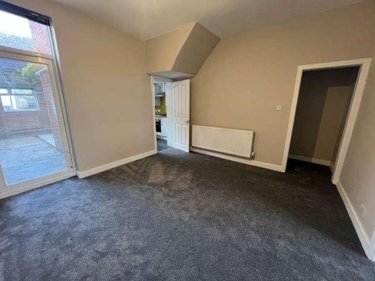 Garstang Road South, Preston, PR4 - Photo 1