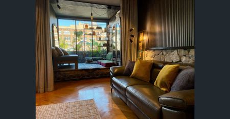 Peaceful Luxury apartment with Sunroom - Photo 5