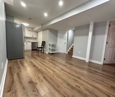 For Lease - 4 Shell Court Unit# basement, Richmond Hill, Ontario - Photo 3
