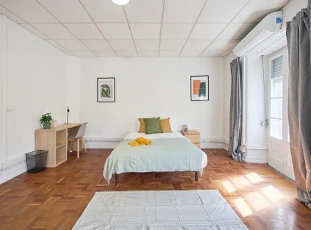 Rua Alexandre Herculano, Lisbon, Lisbon 1150-005 - Photo 3