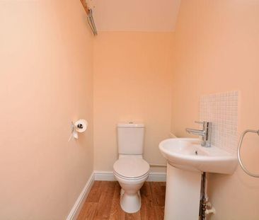 3 bedroom semi-detached house to rent - Photo 1