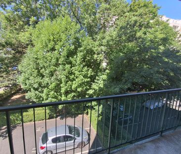 Location Appartement 3 pièces 59m² ST ETIENNE 42100 - Photo 2
