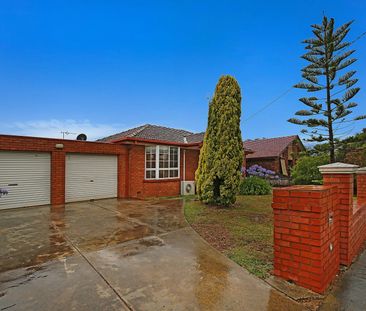 47 Greenvale Dr, Greenvale VIC 3059 - House For Rent | Domain - Photo 5