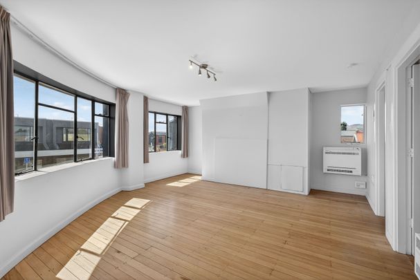 Sunny Two-Bedroom Flat in Prime Addington Location! - Photo 1