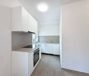 Bel appartement de 2.5 pièces proche du centre-ville entièrement ré... - Photo 6