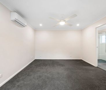 Modern Family Home with Studio - Photo 3