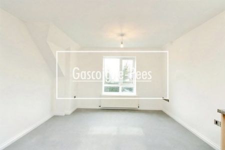 Town Centre, RG21 - Photo 4