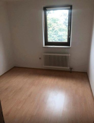 Bielefeld-Kirchdornberg: 4 Zimmer-Wohnung mit schönem Balkon - Photo 3